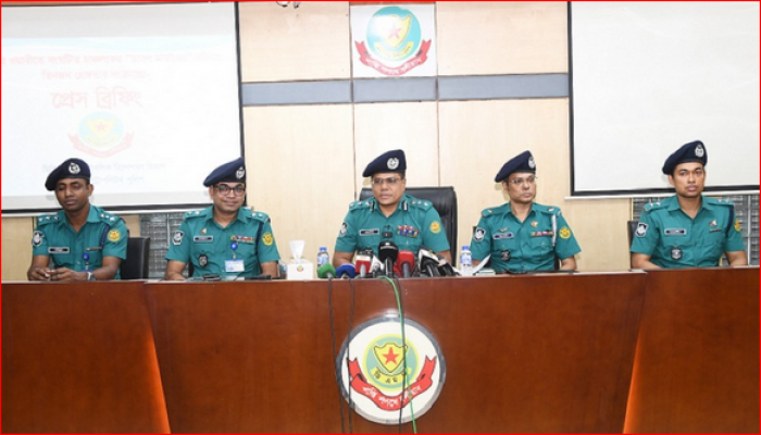 ওয়ারীতে চাঞ্চল্যকর দুই ভাই খুনের রহস্য উদঘাটন, গ্রেফতার ৩